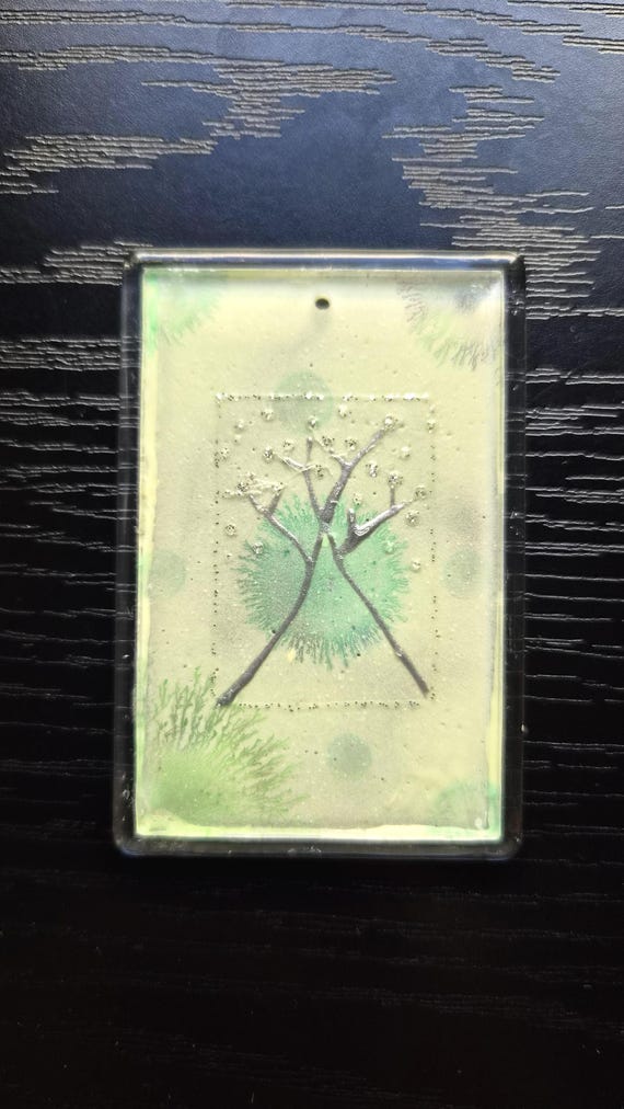 Handgemalter Kühlschrankmagnet, fluoreszierender Baum aus Acrylglas, 7,7 cm x 5,1 cm