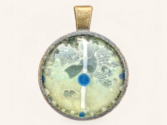 Einzigartiger Leuchtender Vintage-Pendant von Maria Marachowska – Handgemalte Glaskunst für Unisex-Liebhaber