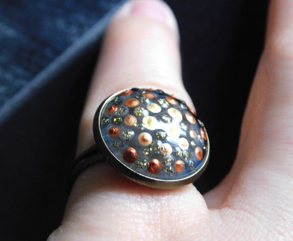Handgefertigte Ringmalerei von Maria Marachowska