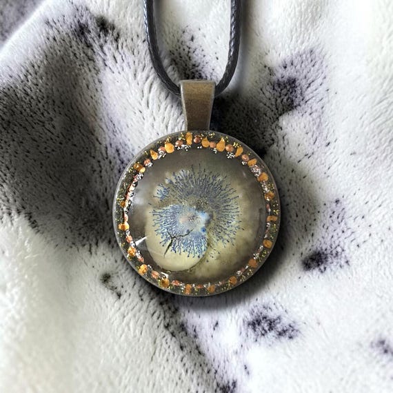 Glowing Unique Pendant
