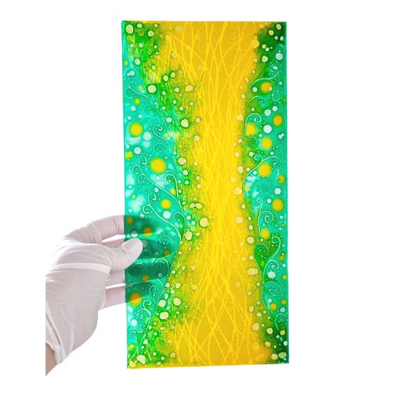 Acrylglas Sonnenfänger "Sommer Baum" – Handgemalte Kunst von Maria Marachowska für strahlende Lichtspiele in deinem Zuhause