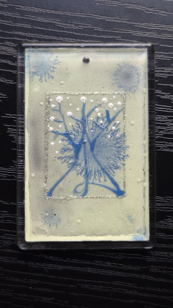 Painting Magnet Blue Tree glow in the dark