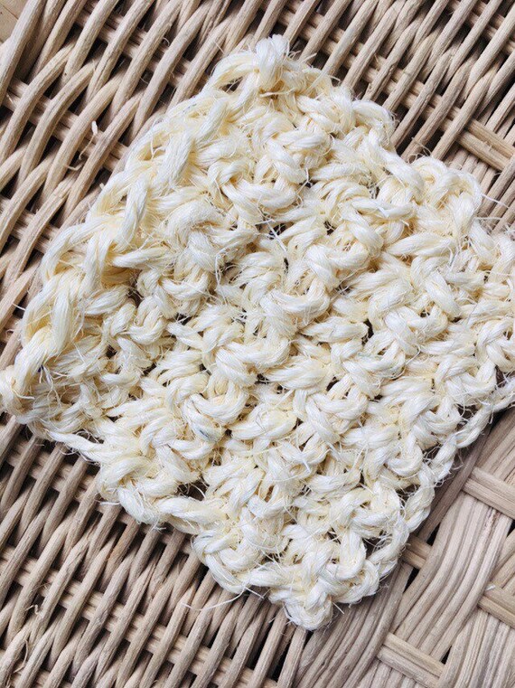 Lot d/éponges tawashi lavable et durable en coton bio noir et en sisal pour la vaisselle et le nettoyage
