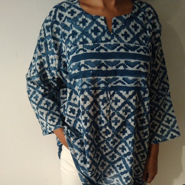 Tunique en coton indigo, tunique bio, vêtements de détente, vêtements de villégiature, cadeaux pour elle, robe boho, robe d'été, robe en coton, tunique bio,