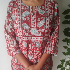 Tunique en coton, tenues de villégiature, cadeaux pour elle, robe d&#39;été, robe bohème, robe d&#39;été, haut en coton, haut bohème,