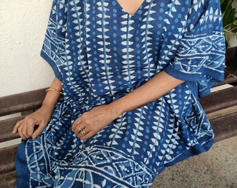 Indigo blockprint kaftan, caftan en coton, caftan en coton, cadeaux pour elle, vêtements de villégiature, vêtements de détente, chemise de nuit, couverture de bain, robe boho, robe en coton