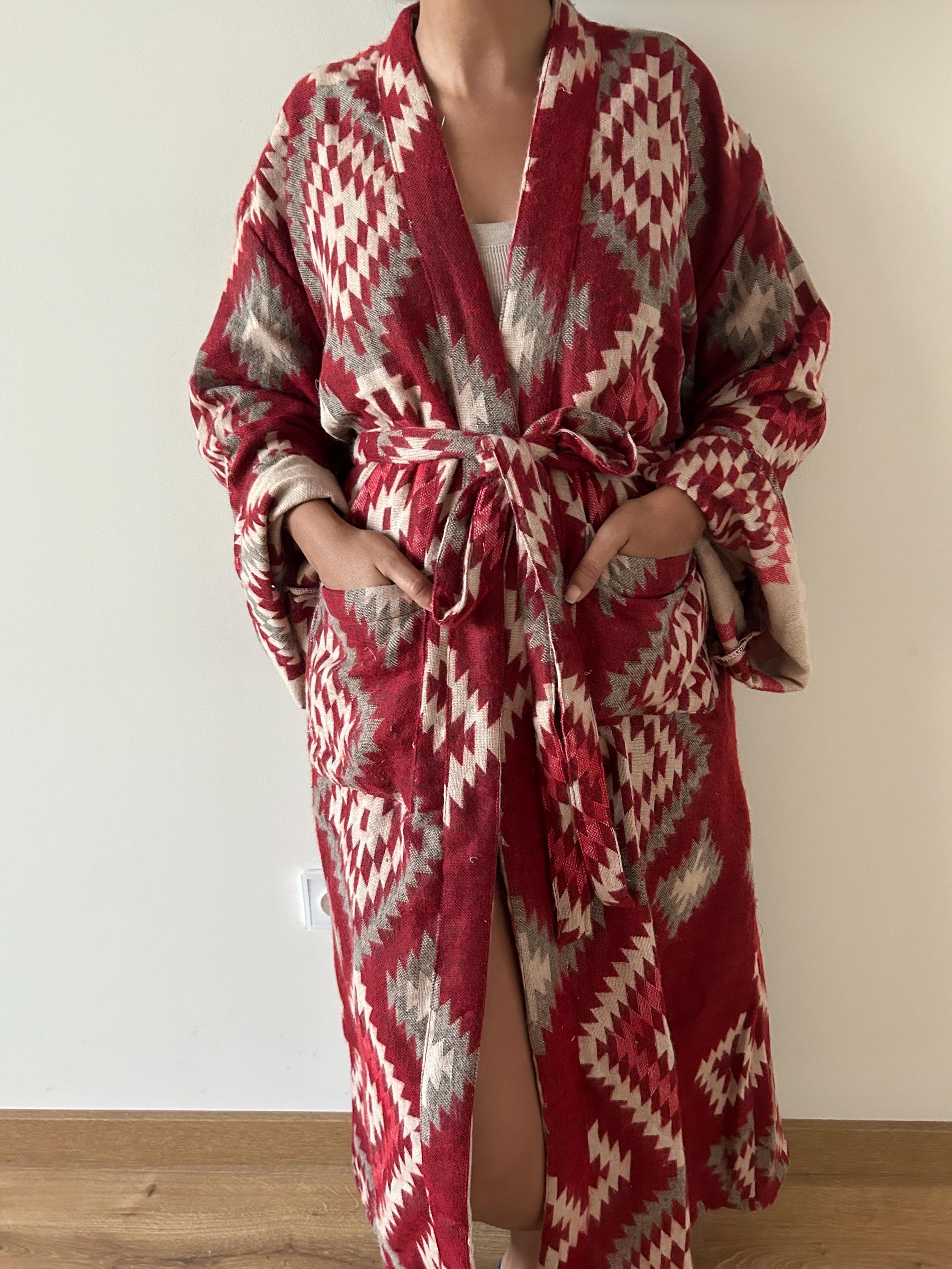 Pretty Wool Robe Unisex Yak Wool Robe, Loungewear, Resort Wear,boho Robe,winter Robe ...