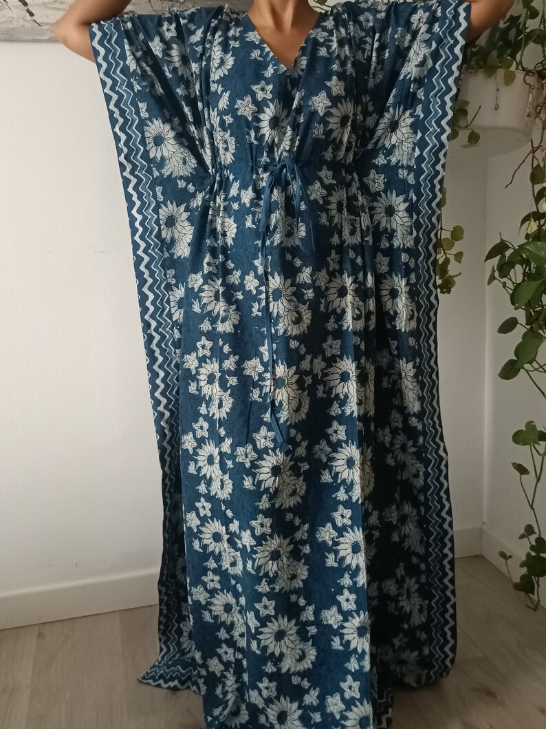Indigo kaftan,Cotton kaftan,Floral kaftan,Resort wear,Loungewear,Swim cover up,sleepwear,Maxi dress,Plus size dress,One size dress,