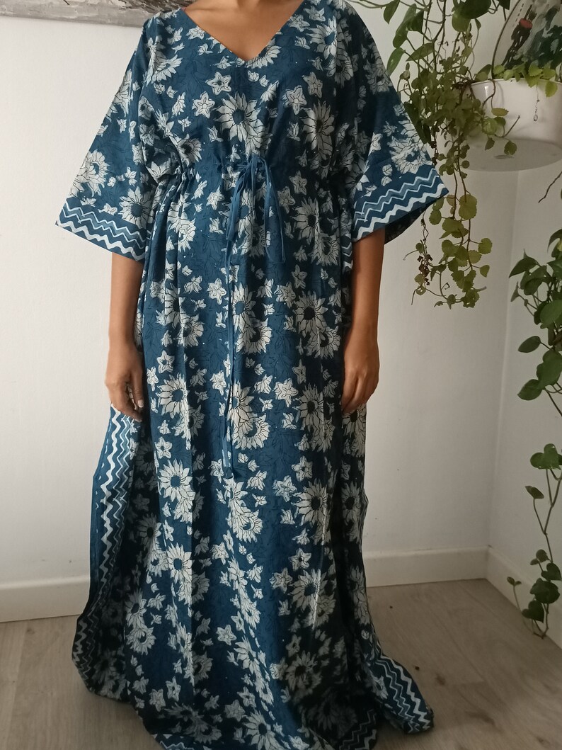Indigo kaftan,Cotton kaftan,Floral kaftan,Resort wear,Loungewear,Swim cover up,sleepwear,Maxi dress,Plus size dress,One size dress,