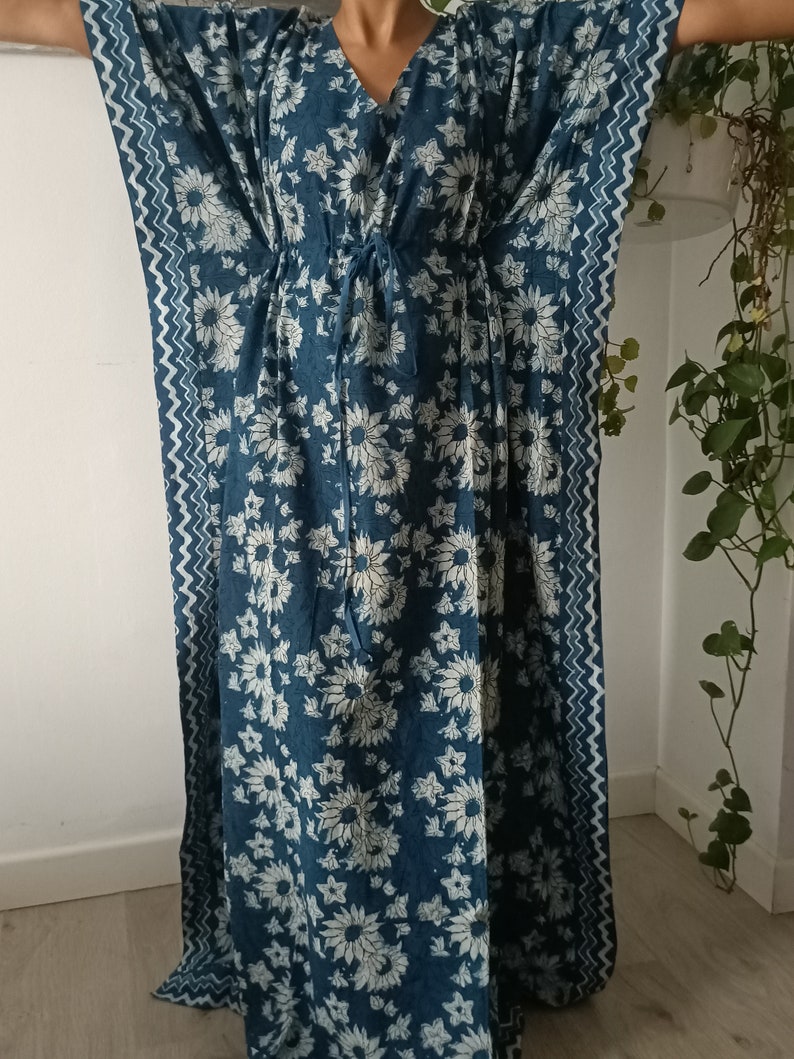 Indigo kaftan,Cotton kaftan,Floral kaftan,Resort wear,Loungewear,Swim cover up,sleepwear,Maxi dress,Plus size dress,One size dress,