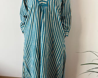 Caftan en coton à rayures turquoise, caftan, tenue de vacances, vêtements d'intérieur, idées cadeaux pour elle, robe bohème, robe trapèze, robe imprimée à la main