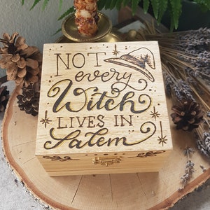 Gravierte Box aus Holz