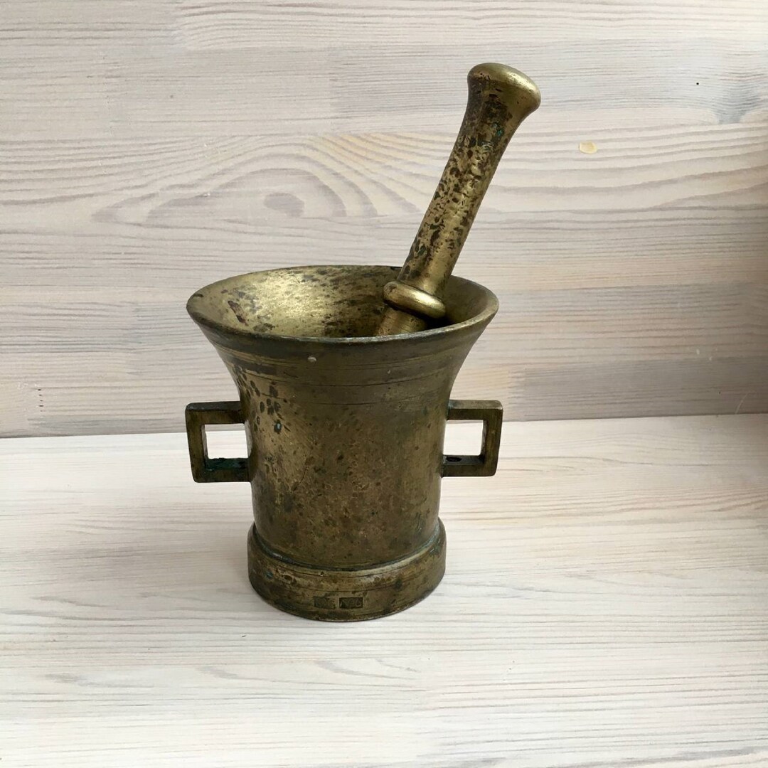 Vintage Large Brass Mortar With Pestle and Double Handles Kitchen Decor