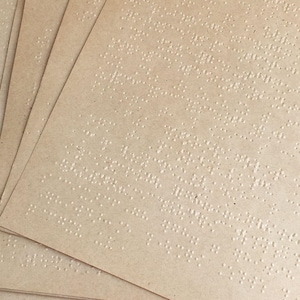10 GROSSE Braille 8,6 "x 12" Handwerk Scrapbook Papier Vintage beige doppelseitige Seiten Blind Alphabet Altes Papier strukturiertes Papier Antike Lieferungen