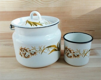 Set 2 mug and milk can Enamel milk container White milk jug Vintage cookware Rustic metal dishes Retro kitchen jar Ukraine seller