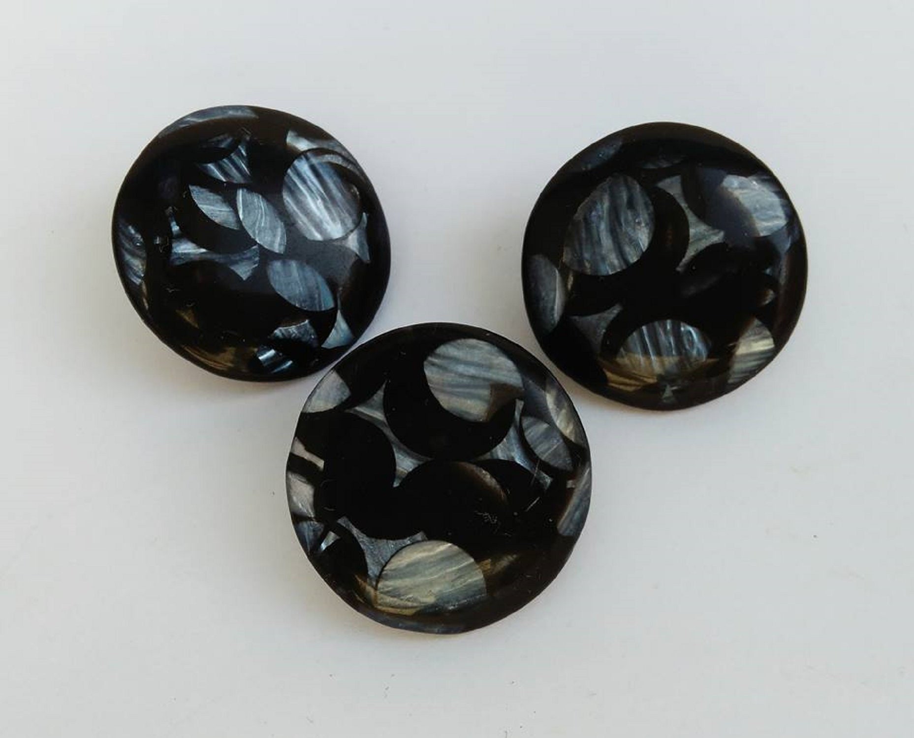 gray buttons sewing