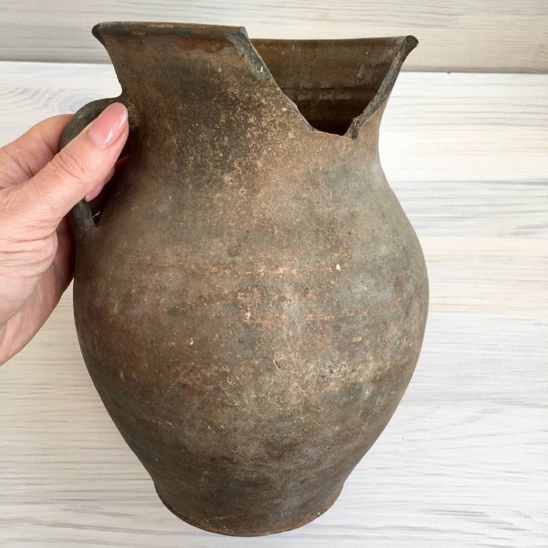 Zeer oude terracotta aardewerk kruik Vintage aardewerk Keramische oude vaas Rustieke folk pot Keramische werper Landelijk verbrande klei kruik Oekraïne verkoper afbeelding 6