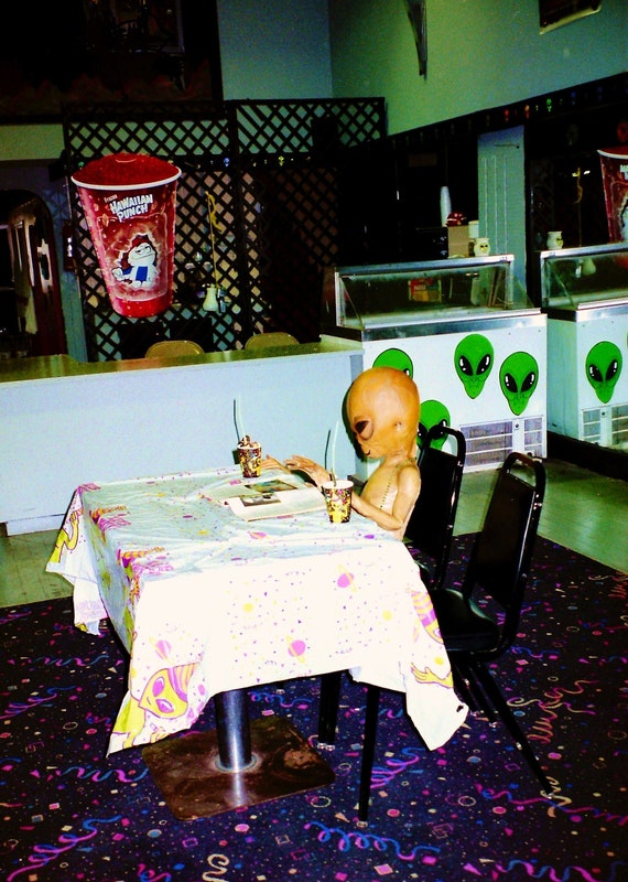 Alien Party Happy Birthday to Me from Roswell | Etsy