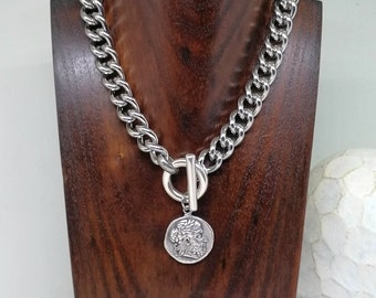 Collar de moneda de plata llamativo, collar de cadena gruesa con cierre de palanca de acero inoxidable, regalo de joyería colgante de moneda griega de plata antigua