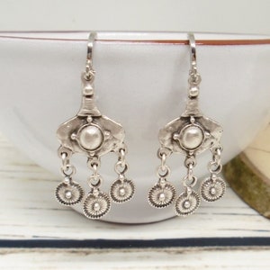 Antique silver boho chandelier earrings, silver tribal dangle earrings, long ethnic earrings bohemian hippie jewelry gift for her zdjęcie 2