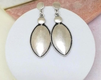 Antique Silver Teardrop Earrings: Minimalist Boho Dangle, Jewelry Gift