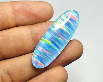 Cabochon a doppietto di opale Aurora: cristallo di opale di fuoco bianco Bello (43x15x6 mm)