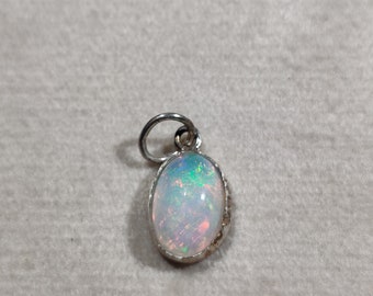 OPAL Pendant - Sterling Silver, Oval, Extra Small - Birthstone Jewelry, Opal Cabochon Necklace, Welo Opal Jewelry- Gift For Her