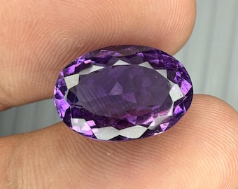 AAA Oval Amethyst Gemstone: African Crystal (15x10x7 MM, 7 Carat)