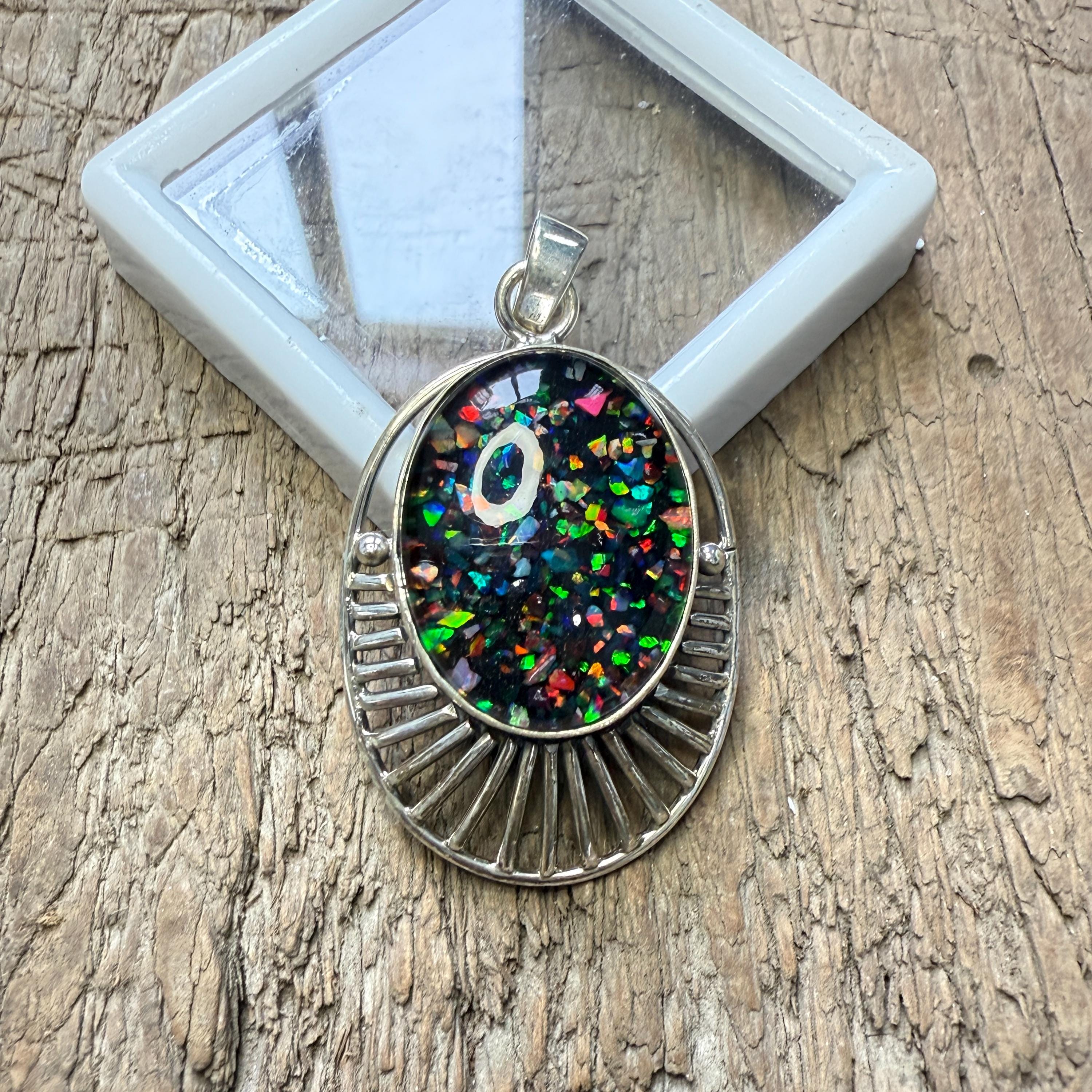 ブラックオパール925スターリングシルバーデザイナーペンダント