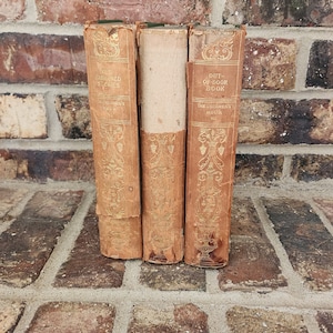 The Children&#39;s Hour: Old Fashioned Stories and Poems 3 Book Set