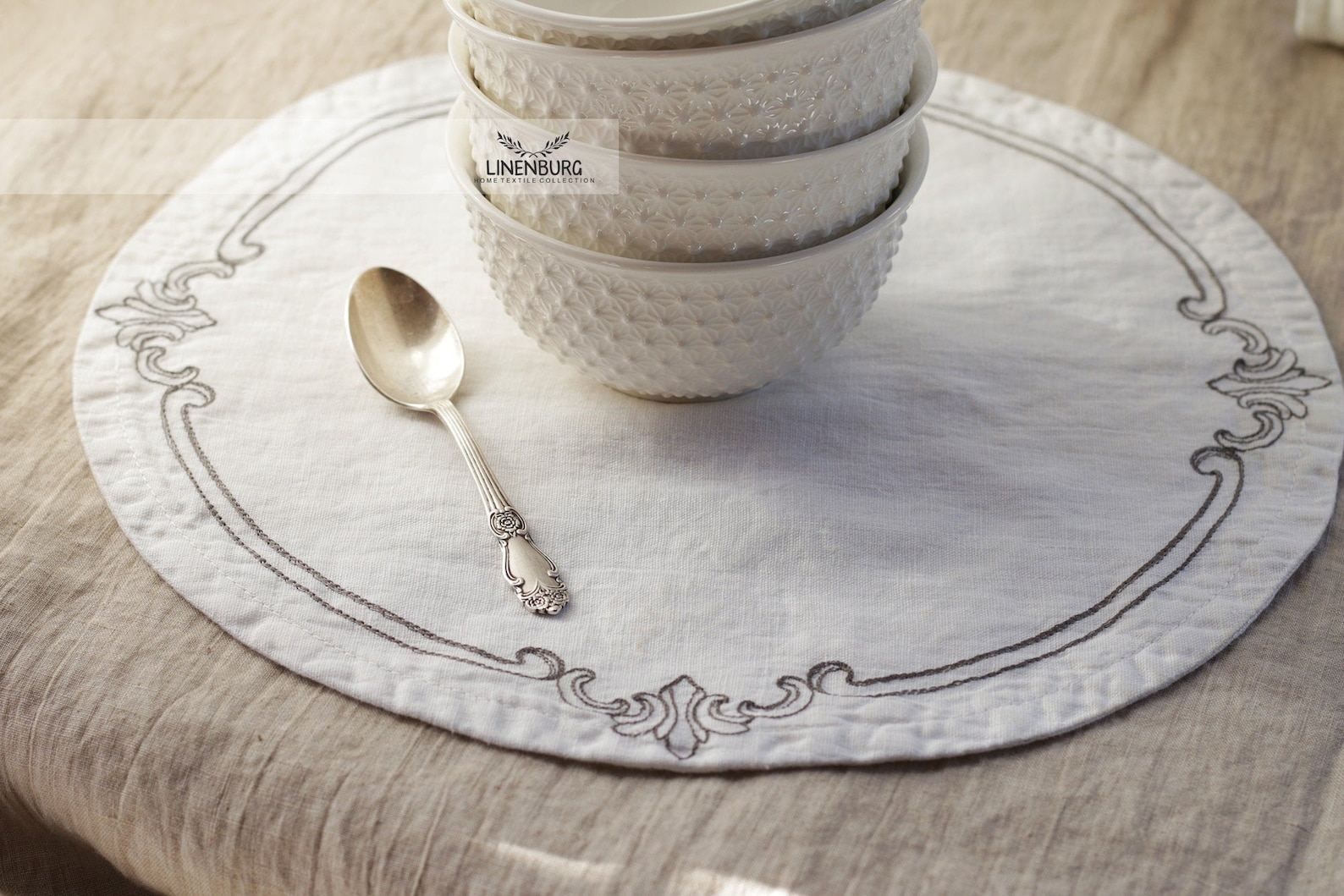 Round Linen Placemats Farmhouse Decor Cloth Embroidery Etsy