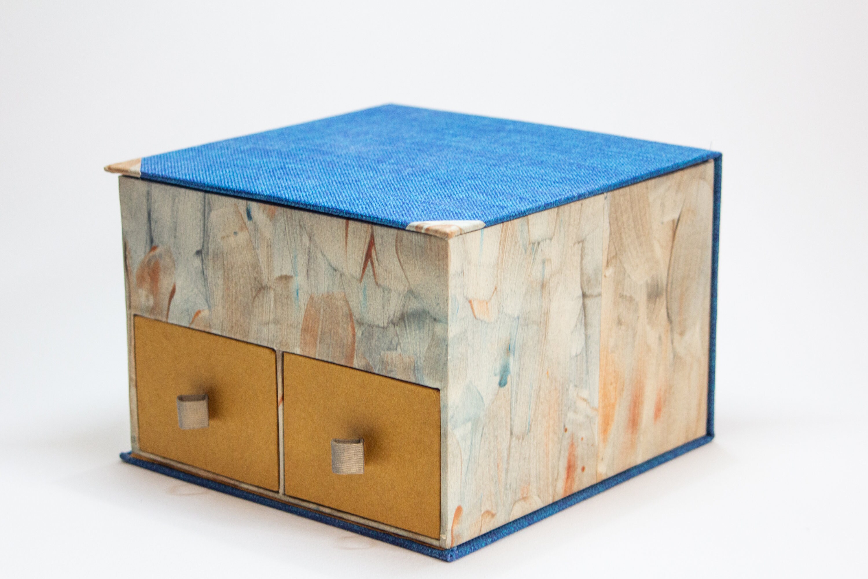 Jewelry Box Made With Board, Paper and Cloth for Women of