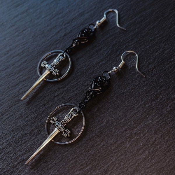 Daggers earrings- witchy goth