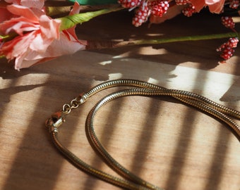 Lovely 18” Snake Chain Crafted in 8kt Yellow Gold