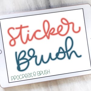 Puede incluir: Una ilustraci&oacute;n digital de las palabras "Sticker Brush" sobre un fondo blanco. La palabra "Sticker" est&aacute; en rojo y la palabra "Brush" est&aacute; en azul. El texto "Procreate Brush" tambi&eacute;n es visible en la parte inferior de la imagen.