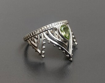 GENUINE PERIDOT PEARL HEARTS ANTIQUE STYLE 925 STERLING SILVER RING SIZE 8  #380 