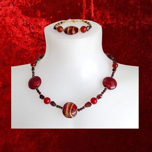 Pulsera de granate, collar de granate, conjunto de joyería rojo, cristal de Murano con pan de oro, pepitas de granate, rondelle de granate, conjunto de pulsera y collar imagen 7