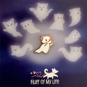 Gatito Fantasma, Entusiasmado (Gonnagetcha) - Pin de esmalte pequeño, pin de gato de Halloween, pin de gatito lindo