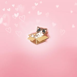 Kitty-in-a-Box - Petite épingle en émail