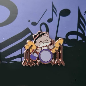 Collection Jazz Kitties - Chat batteur - Petite épinglette en émail (Club des épinglettes et autocollants All Fluffed Up)