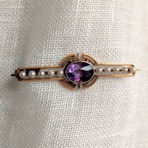 Antique 14 carat gold brooch amethyst and seed pearls