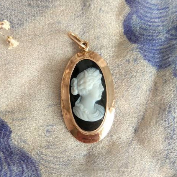 Antique black cameo 14k gold