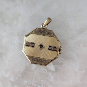 Antique 14 carats gold edwardian locket