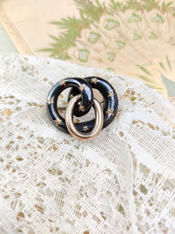 Antique knot brooch in silver, niello and rose go… - image 1