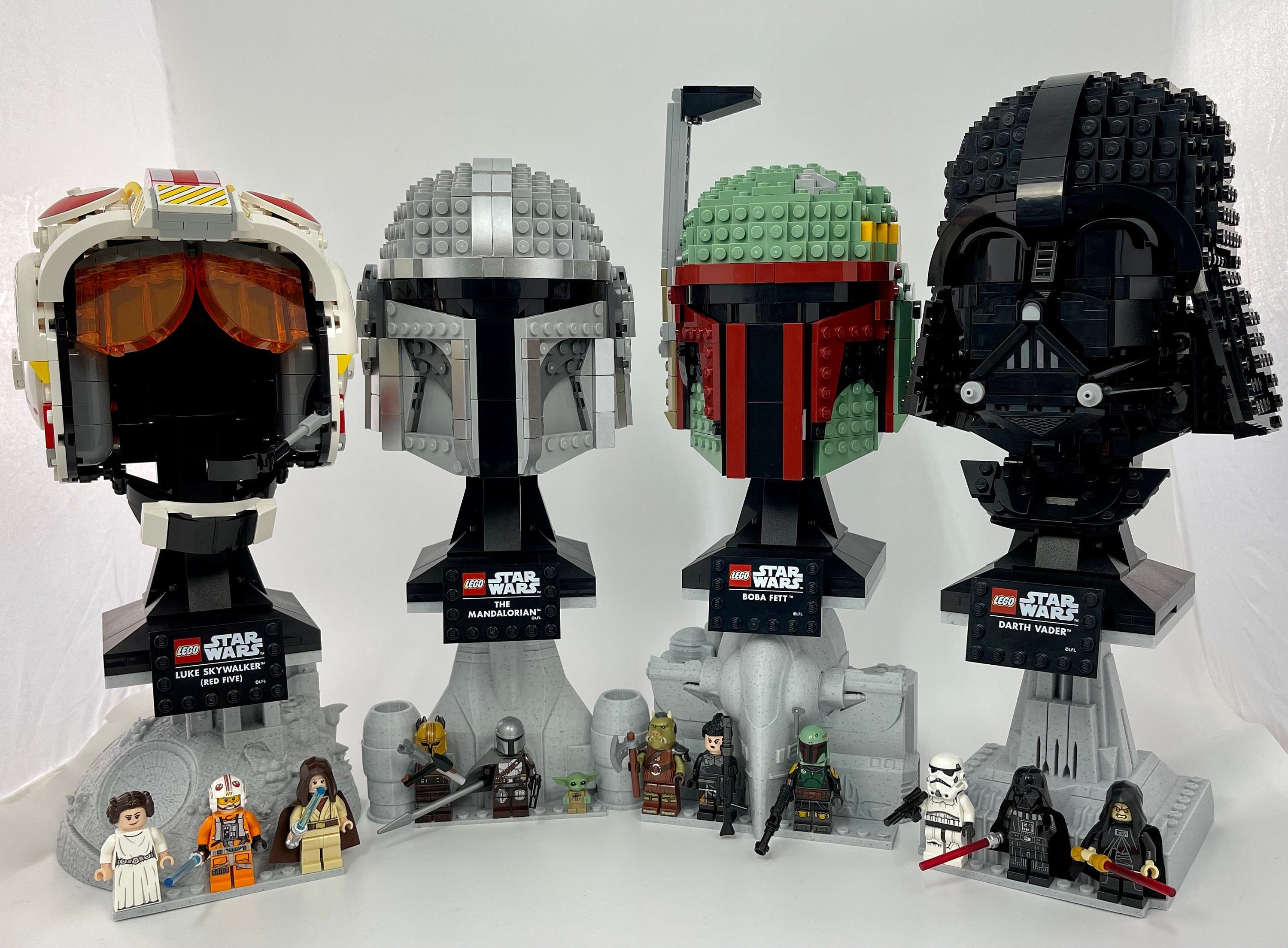 LOADS Space Wars Helmet Body Display for Lego Star Comoros