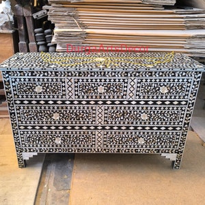 Mother of Pearl Inlay Black Floral Pattern Chest of 7 Drawers Dresser
