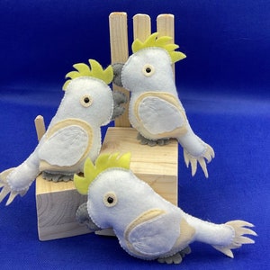 Colin Cockatoo soft toy