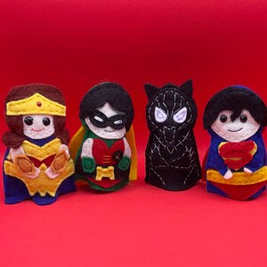 Superhero Finger Puppets image 9