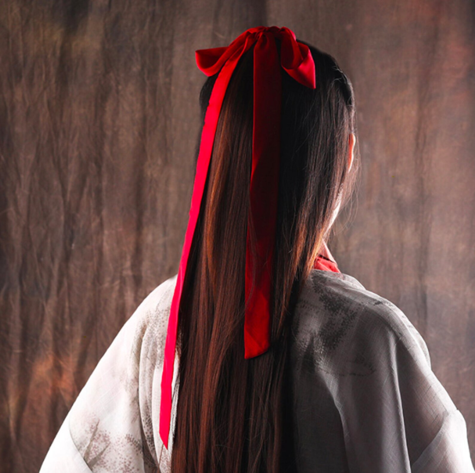 2 PACK Red Long Ribbon Hair Tie WuXia Hair Decorations Scrunchies with Long RibbonLength: 160cm
Width: 3.3cm