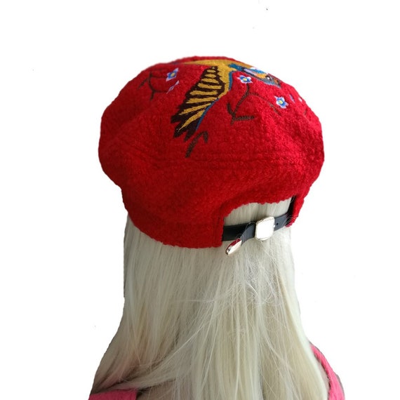 red beret hat